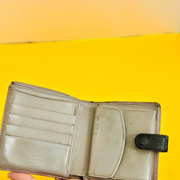 Louis Vuitton black wallet - Picture 6 of 15